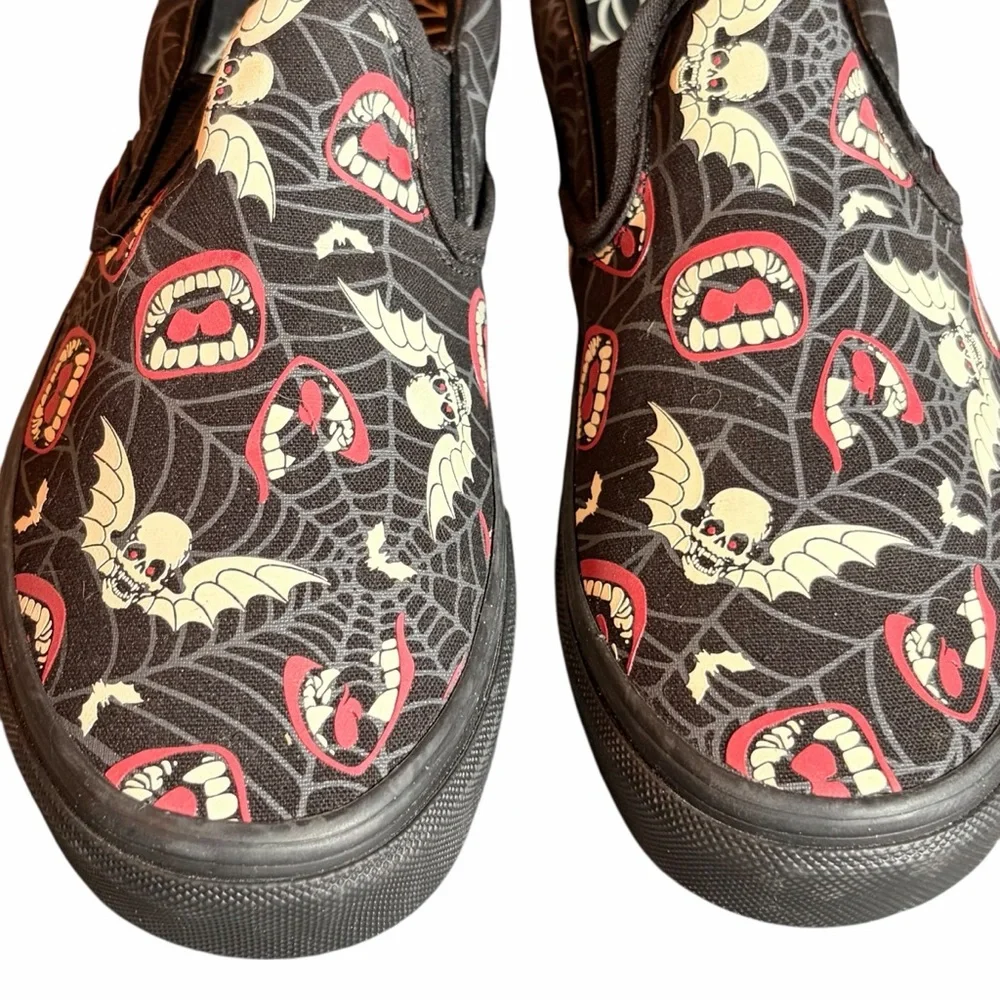 VANS CLASSIC SLIP-ON “GLOW FRIGHTS” HALLOWEEN SKATE SHOES WOMEN’S 7.5 / MEN’S 6